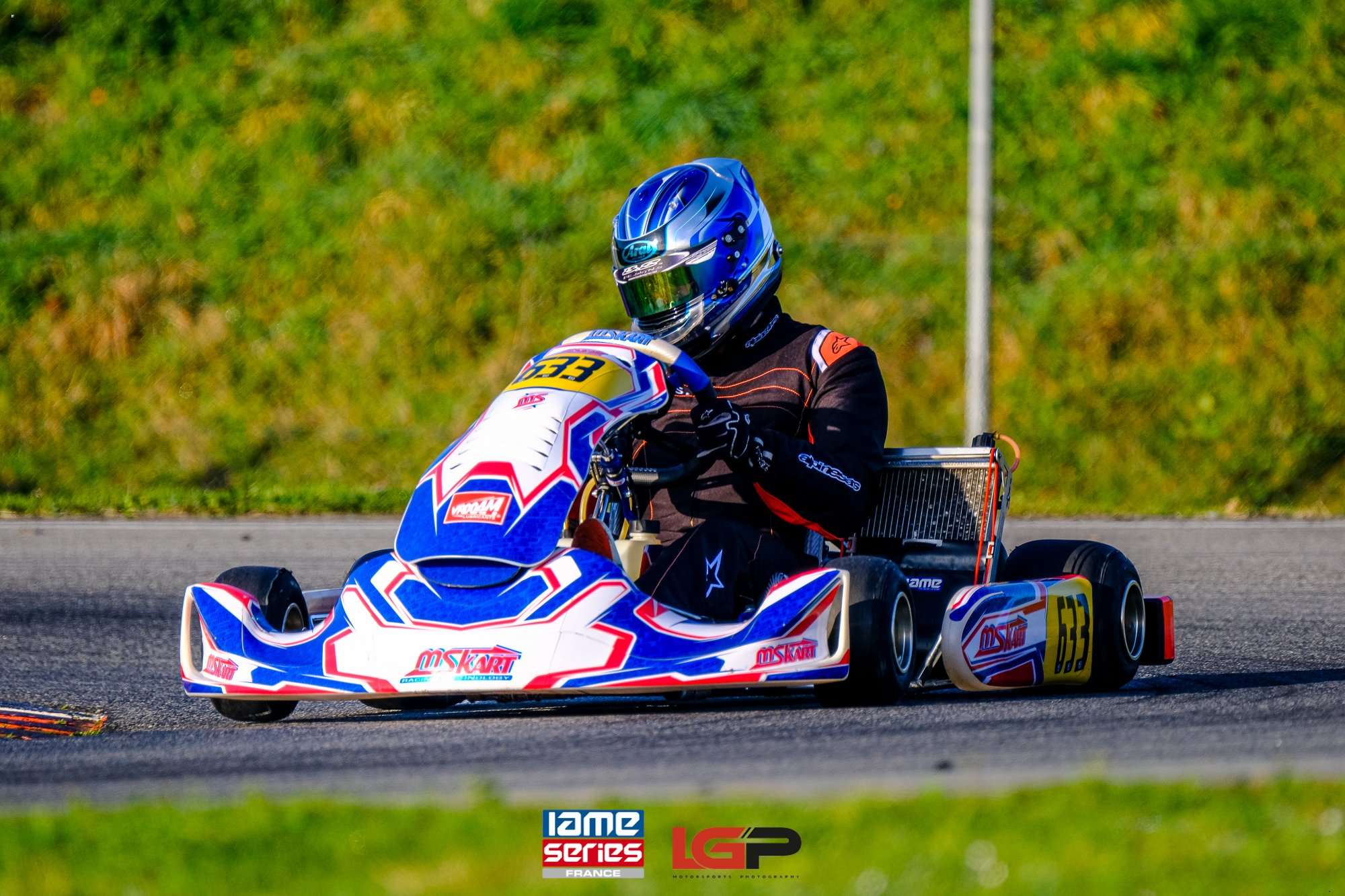 D RACING